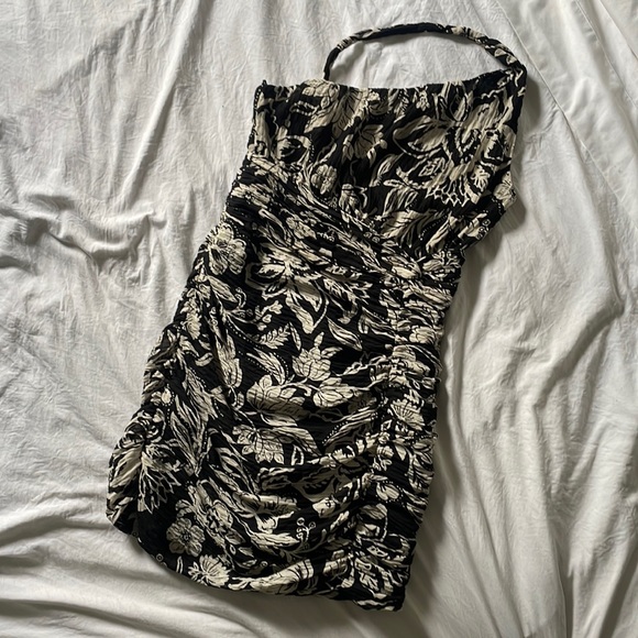 Zara • One-Shoulder Mini Dress - Picture 1 of 4